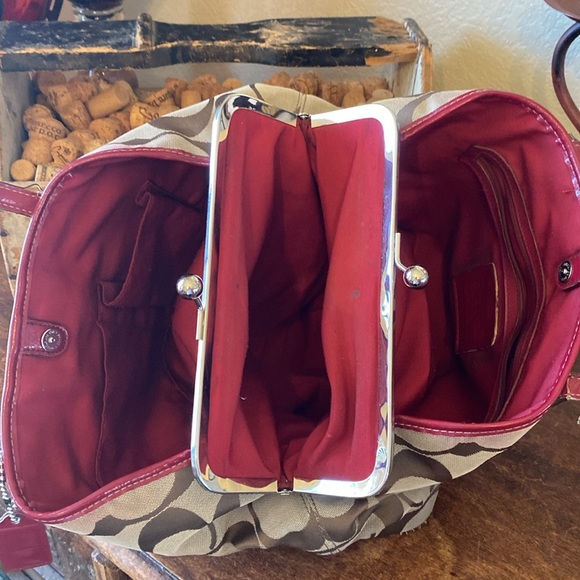 Coach Vintage Signature framed kisslock satchel - Picture 4 of 10